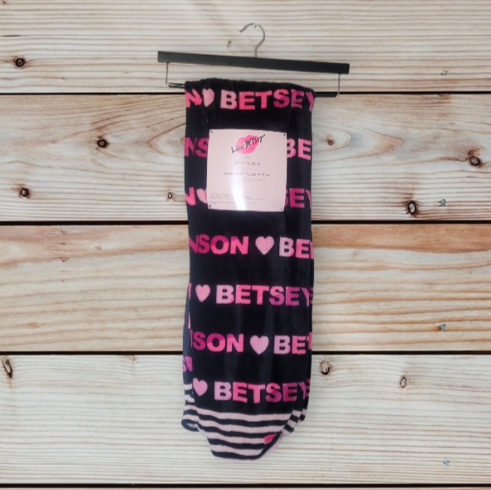 Betsey Johnson Throw